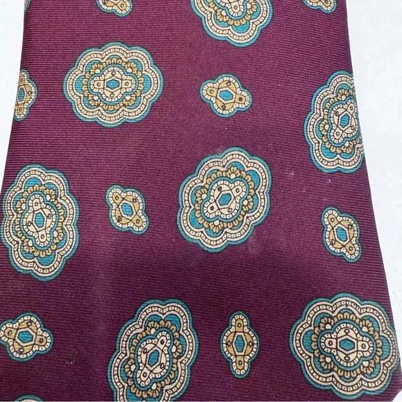 Halston Burgundy Paisley 100% Italian Silk Neck Tie - Picture 4 of 5